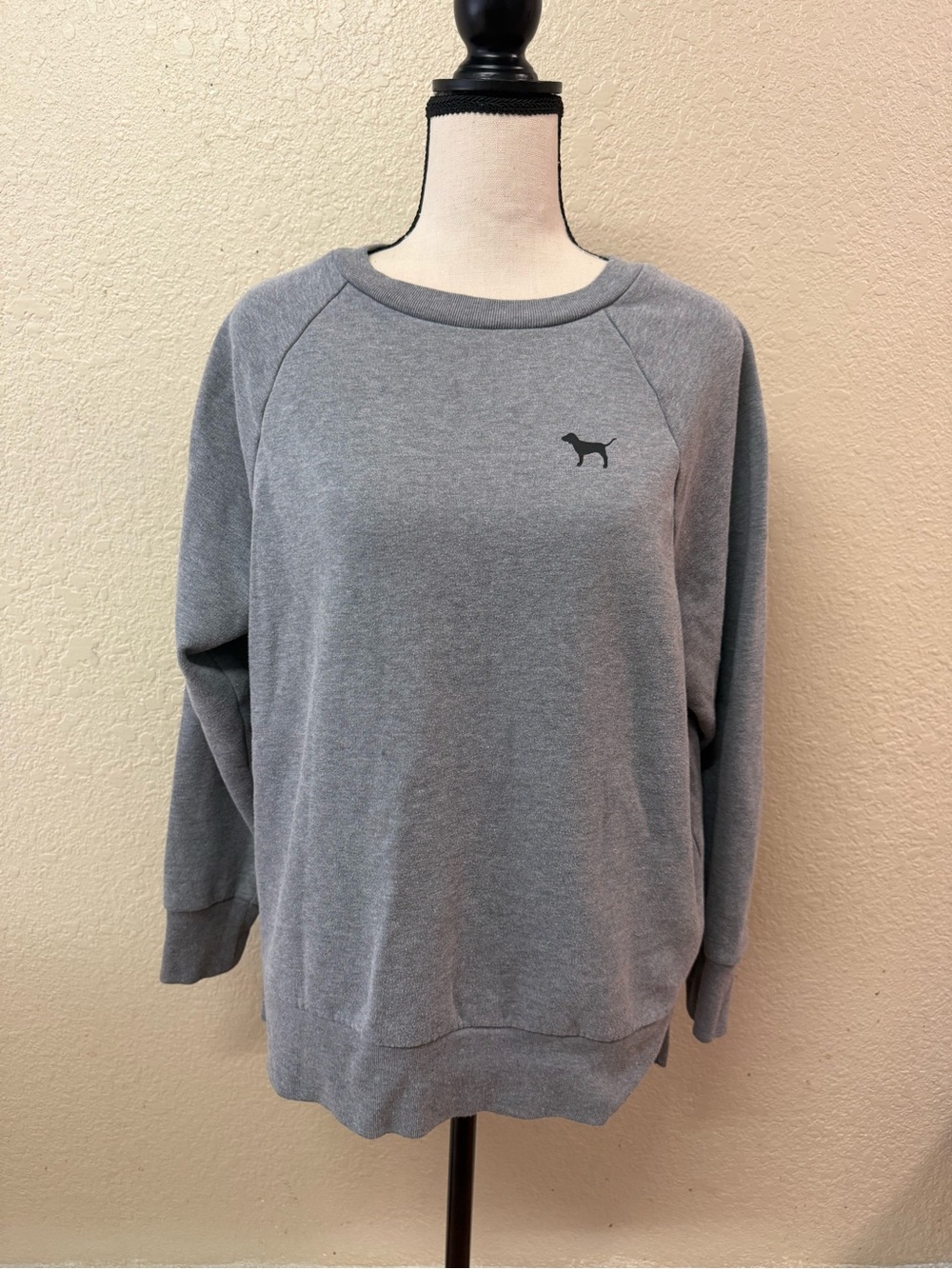 Victoria's Secret PINK Oversized crewneck - Picture 2 of 4